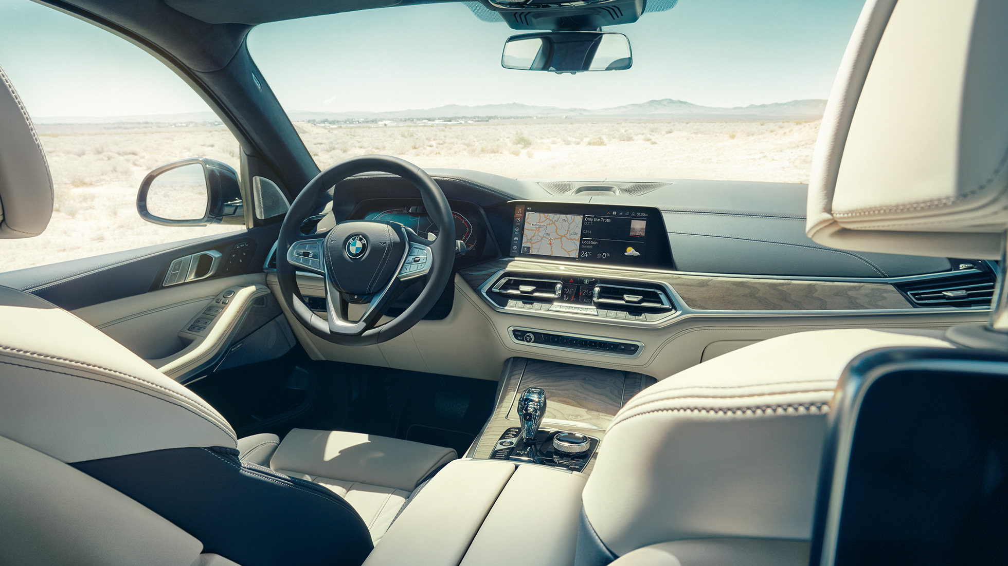 BMW X7 Cockpit G07 BMW X7 Interieur, Cockpit mit Sport-Lederlenkrad, G07 2019