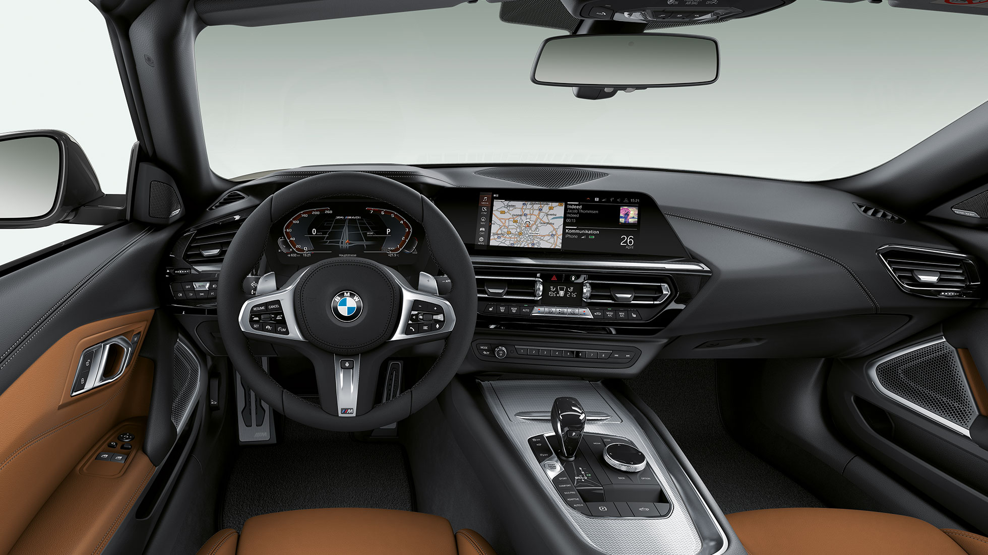 BMW Z4 Roadster M40i BMW Z4 Roadster M40i, volante e posto di guida