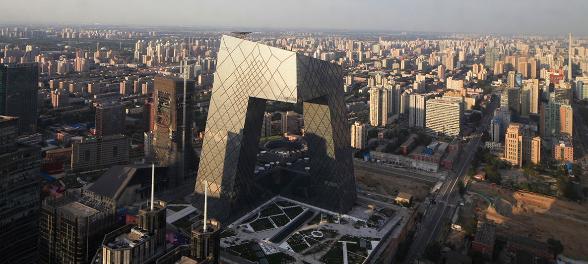 Rem Koolhaas: China Central Television Headquarters Rem Koolhaas: vista laterale del China Central Television Headquarters