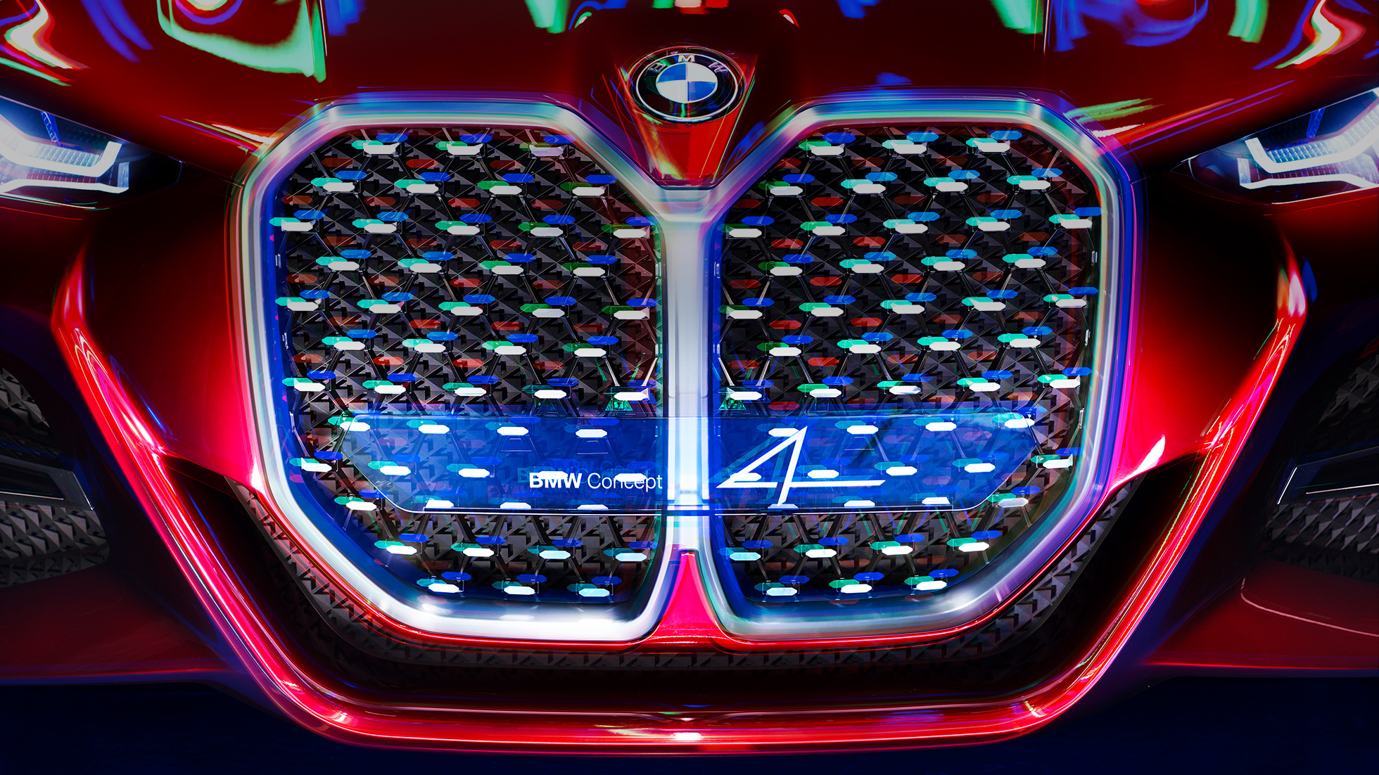Naseaux verticaux de la BMW Concept 4 BMW Concept 4, Forbidden Red, design extérieur, naseaux BMW verticaux avec éléments en cristal argenté