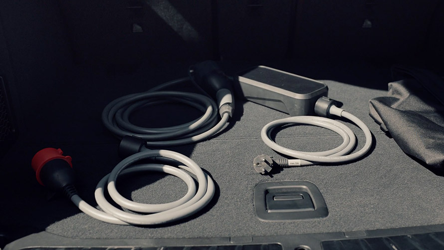 Recharger les véhicules électriques BMW G70 à domicile Vidéo Recharger les véhicules électriques BMW G70 à domicile Vidéo