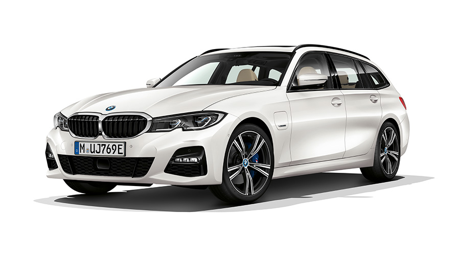 BMW 3er Touring Plug-in-Hybrid Dreiviertel-Frontansicht BMW 3er Touring Plug-in-Hybrid Studioaufnahme Dreiviertel-Frontansicht