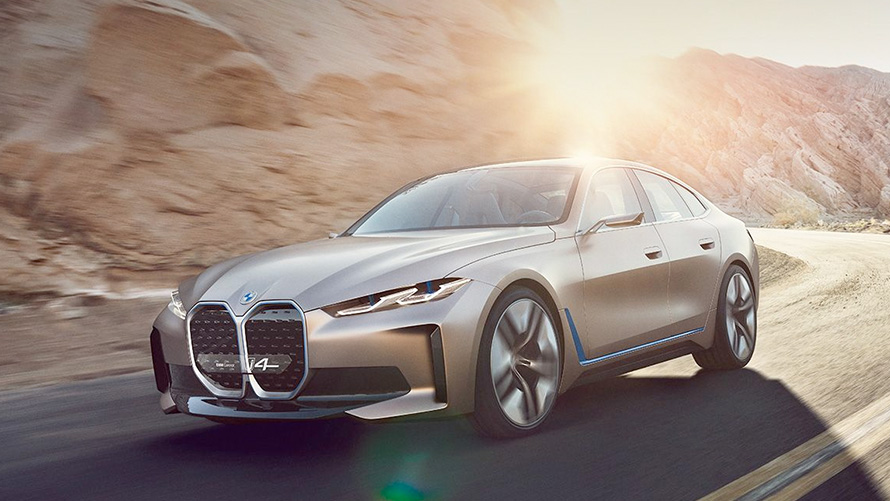 BMW Concept i4 BMW Concept i4 Vista anteriore a tre quarti