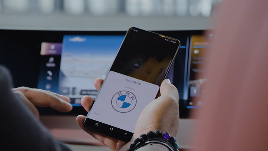 Funzioni Android Auto™ e vantaggi spiegati in un video Funzioni Android Auto™ e vantaggi spiegati in un video