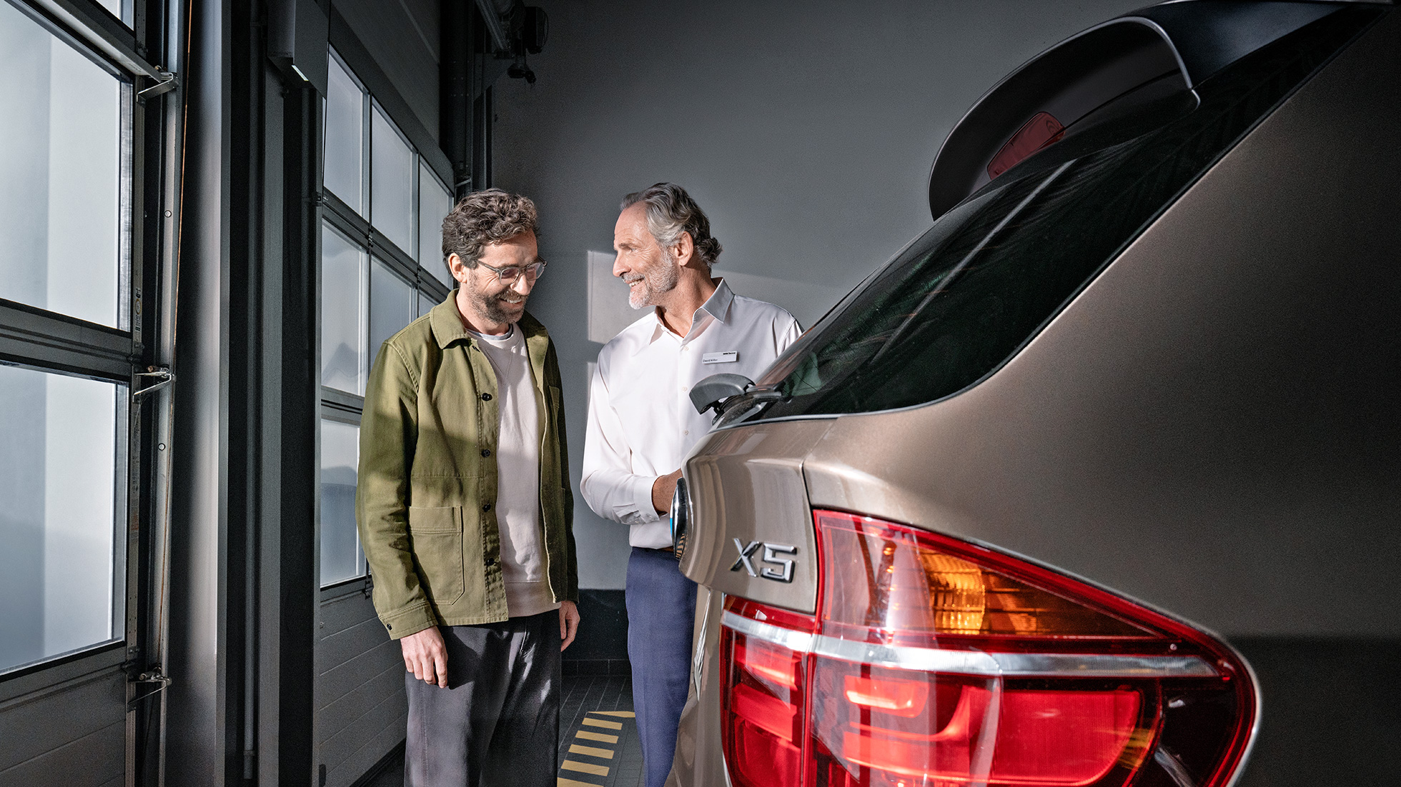 BMW Service BMW Value Service BMW Service BMW Value Service Mann bei BMW Partner