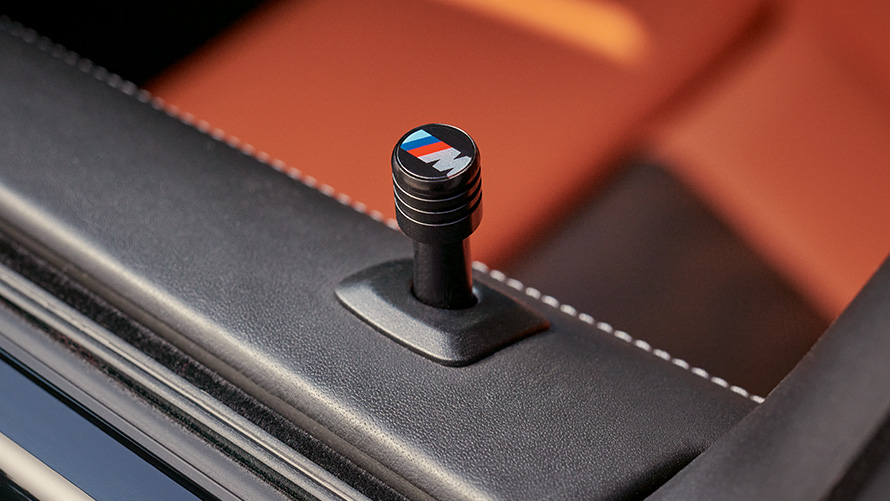 Pomello M Performance per sicure portiera Accessori autunno-inverno BMW Pomello M Performance per sicure portiera.