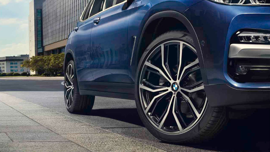 BMW Komplettradkonfigurator.