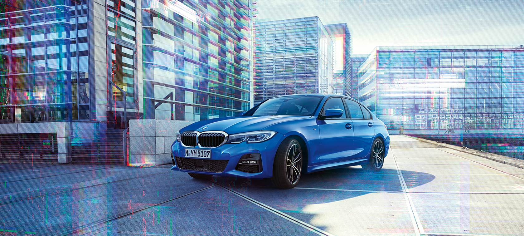 Città BMW Serie 3 Berlina BMW/Serie 3 Berlina/blu/di lato da davanti/città